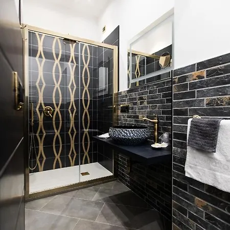 Golden Eagle 3* أَجيرولا