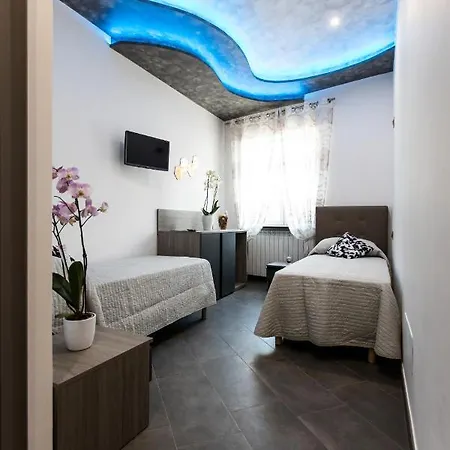 Golden Eagle أَجيرولا